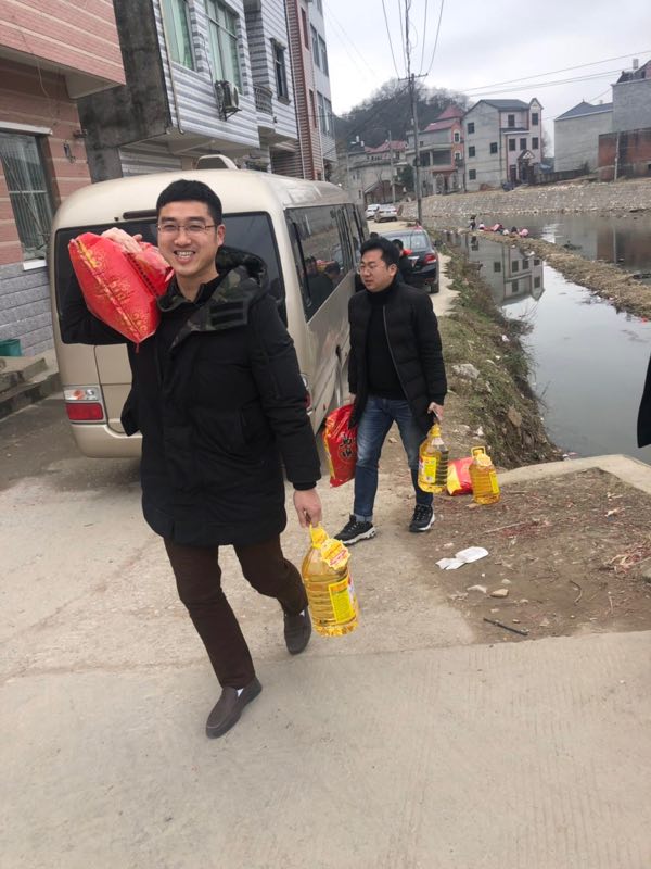 精準(zhǔn)扶貧在行動，入戶走訪暖人心